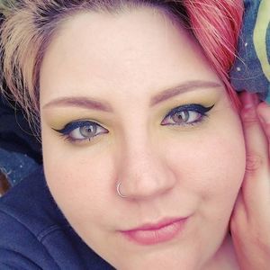 Meet your Posher, Stefanie